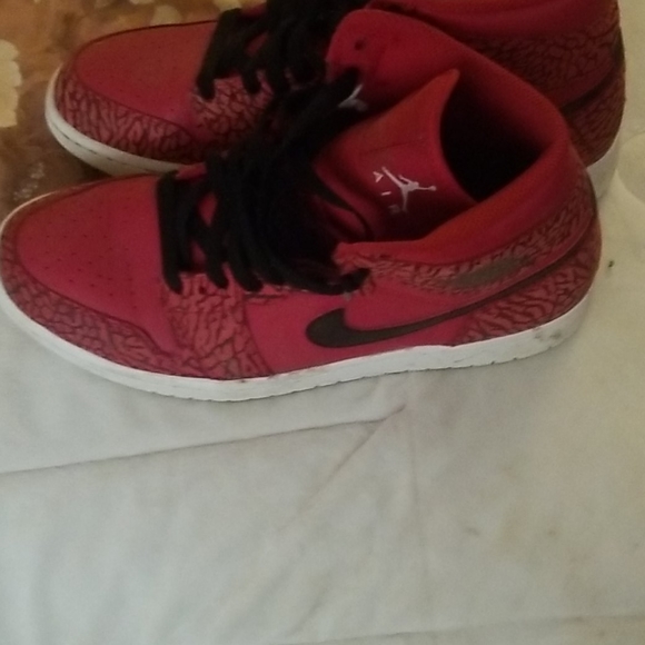 Shoes - Picture 2 of 2